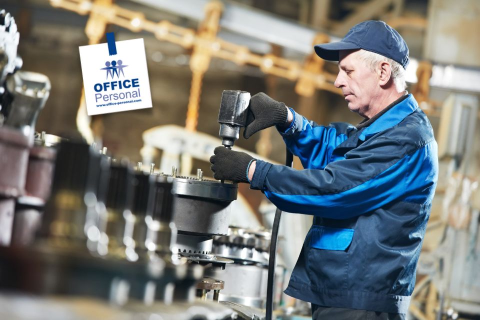 Industriemechaniker, Produktion, Metallbau, Mann