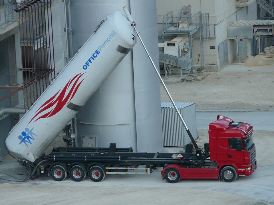 LKW Gefahrgut (S)